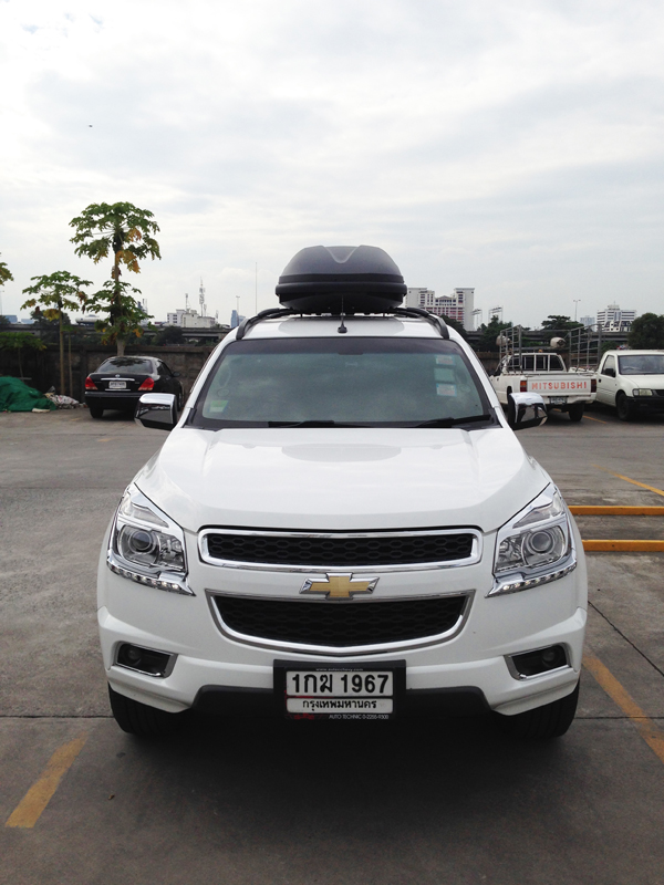 a17-chevrolet-trailblazer-thule-roofbox-