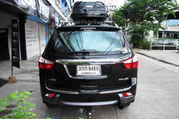 a30-isuzu-mu-x-thule-roofbox-d2autorack-