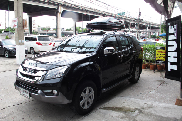 a32-isuzu-mu-x-thule-roofbox-d2autorack-