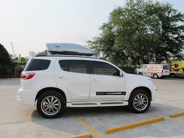 a36-chevrolet-trailblazer-thule-roofbox-