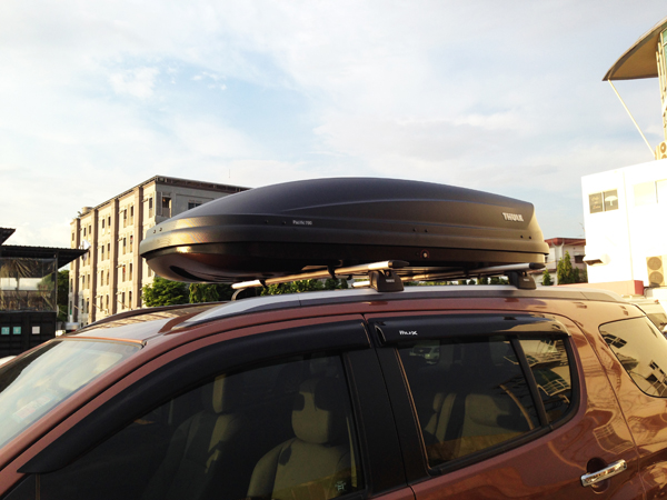 a38-isuzu-mu-x-thule-roofbox-d2autorack-