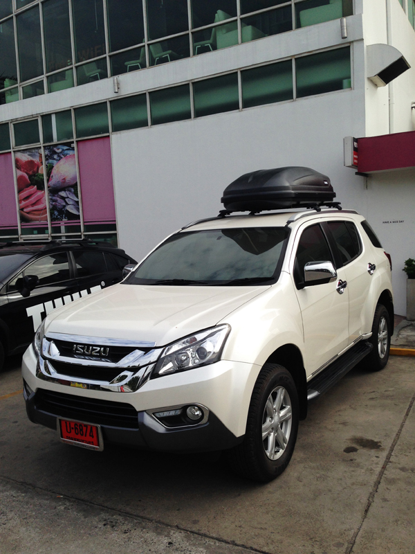 a40-isuzu-mu-x-thule-roofbox-d2autorack-