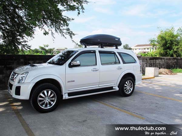 a53-isuzu-mu-7-thule-roofbox-d2autorack-