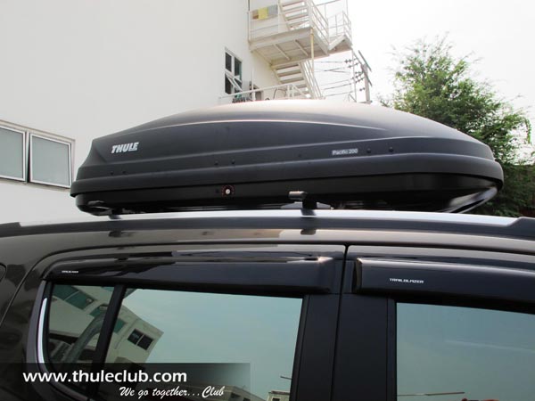 a56-chevrolet-trailblazer-thule-roofbox-