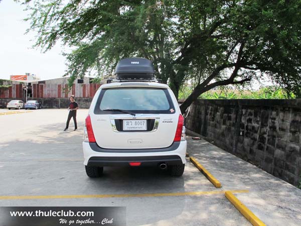 a56-isuzu-mu-7-thule-roofbox-d2autorack-