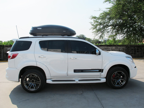 a62-chevrolet-trailblazer-thule-roofbox-