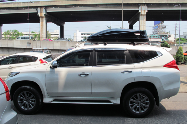 b1-mitsubishi-pajerosport-thule-roofbox-