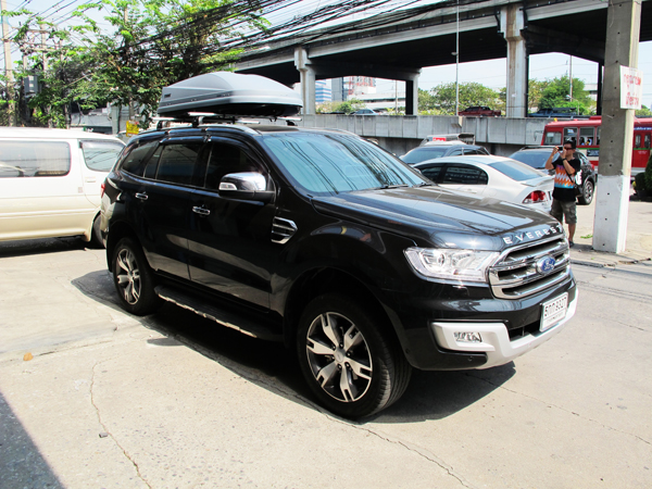 c7-ford-everest-thule-roofbox-d2autorack