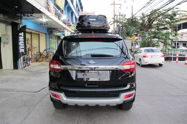 d4-ford-everest-thule-roofbox-d2autorack