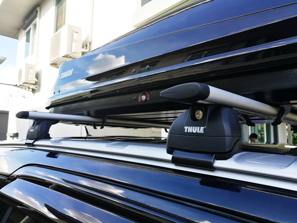 f5-ford-everest-thule-roofbox-d2autorack