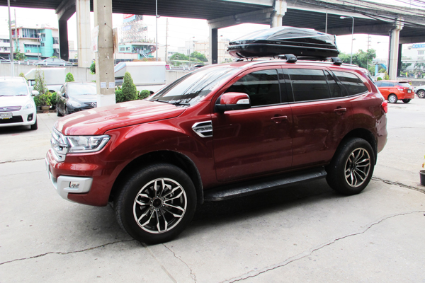 g1-ford-everest-thule-roofbox-d2autorack