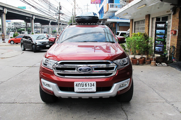 g4-ford-everest-thule-roofbox-d2autorack